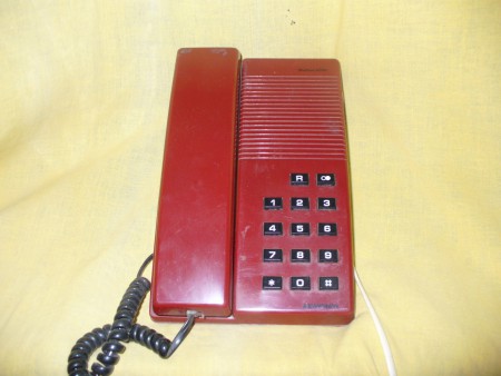 Schrack típusú asztali készülék Ausztriából 1990-ből